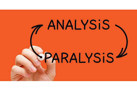 Tê liệt phân tích (Analysis Paralysis) là gì? Đặc trưng và liên hệ