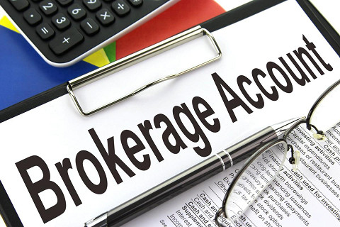 Tài khoản môi giới (Brokerage Account) là gì? Những đặc điểm cần lưu ý