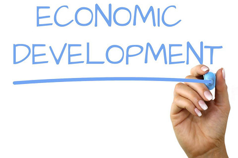 Phát triển kinh tế (Economic development) là gì? Mối liên hệ giữa tăng trưởng và phát triển kinh tế