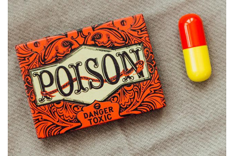 Chiến thuật thuốc độc (Poison Pill) là gì? Ý nghĩa của chiến thuật thuốc độc