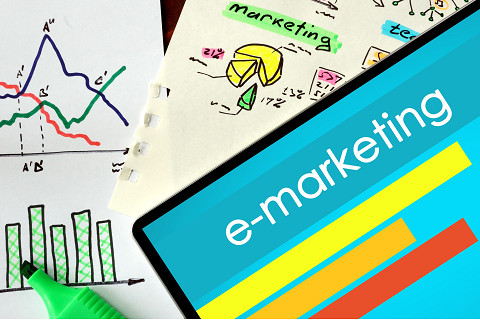 Marketing điện tử (Electronic Marketing) là gì? Ưu điểm