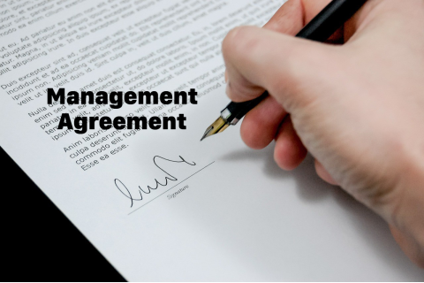 Hợp đồng quản lí (Management Agreement) là gì? Ưu điểm và nhược điểm