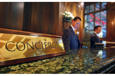 Bộ phận sai phái (Concierge) trong du lịch là gì? Vai trò và cơ cấu tổ chức